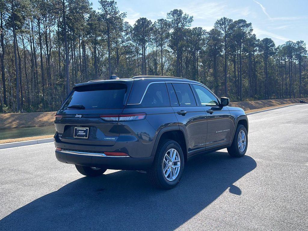 new 2025 Jeep Grand Cherokee car, priced at $32,625