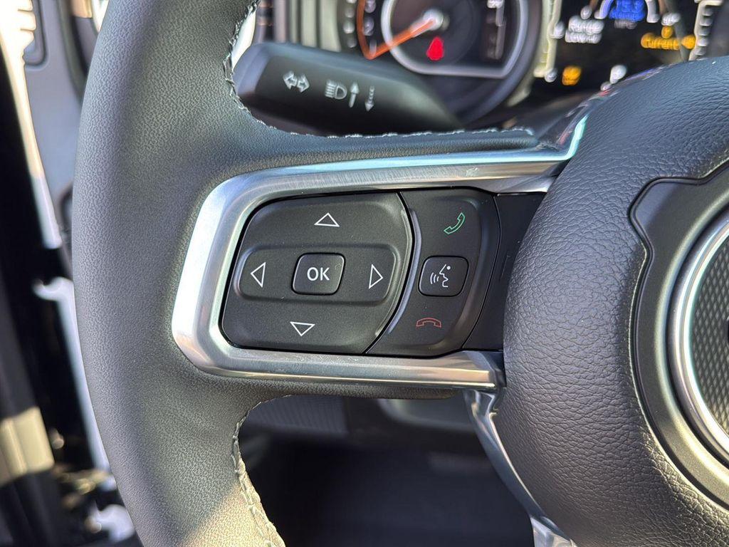 new 2025 Jeep Wrangler car, priced at $45,620