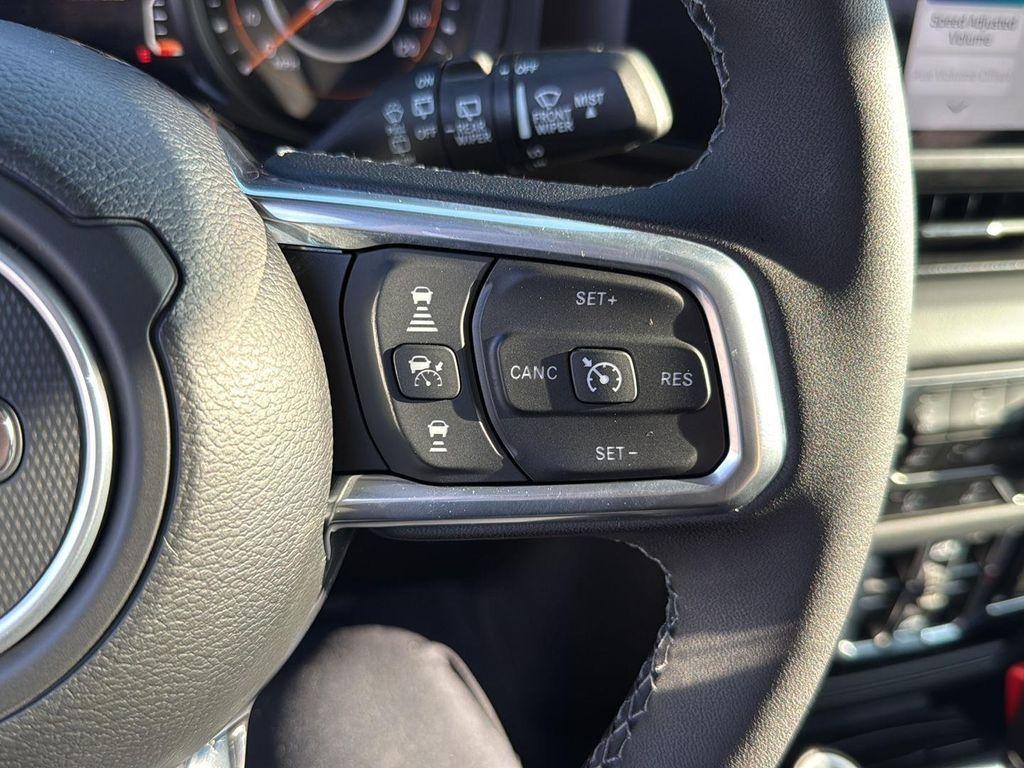 new 2025 Jeep Wrangler car, priced at $45,620