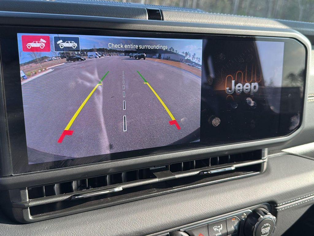 new 2025 Jeep Wrangler car, priced at $45,620