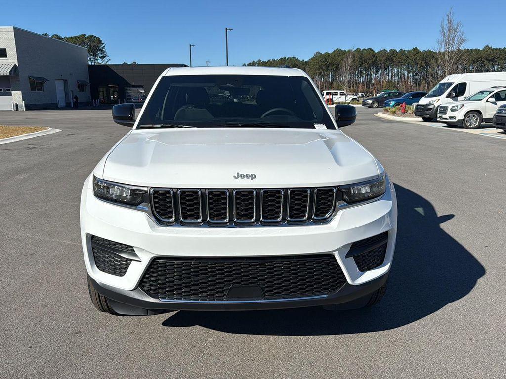 new 2025 Jeep Grand Cherokee car, priced at $32,030