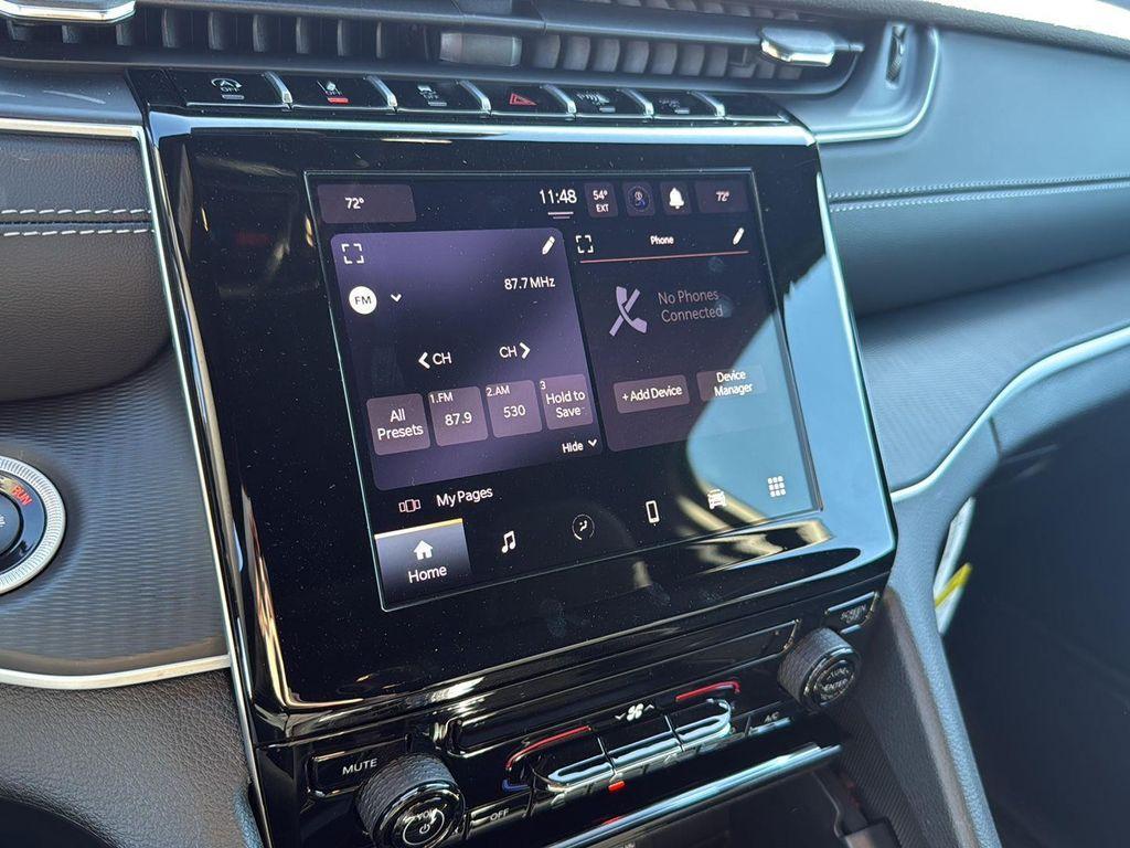 new 2025 Jeep Grand Cherokee car, priced at $32,030