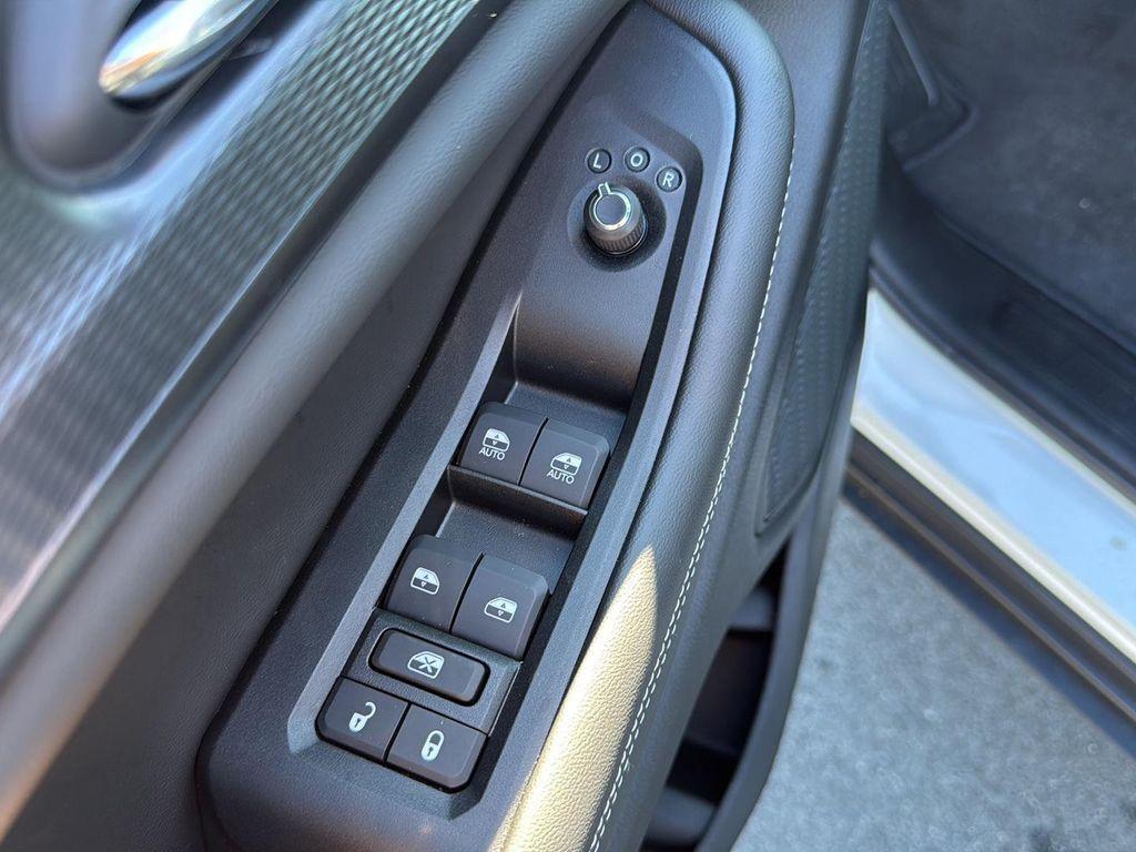 new 2025 Jeep Grand Cherokee car, priced at $32,030