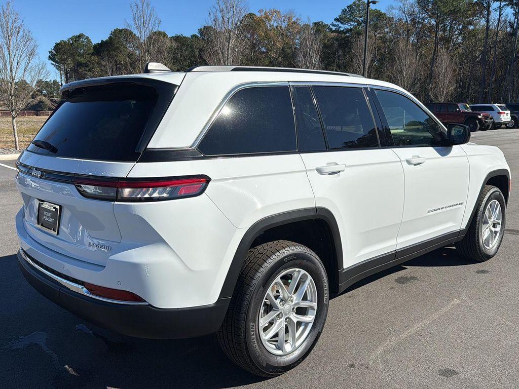 new 2025 Jeep Grand Cherokee car, priced at $32,030