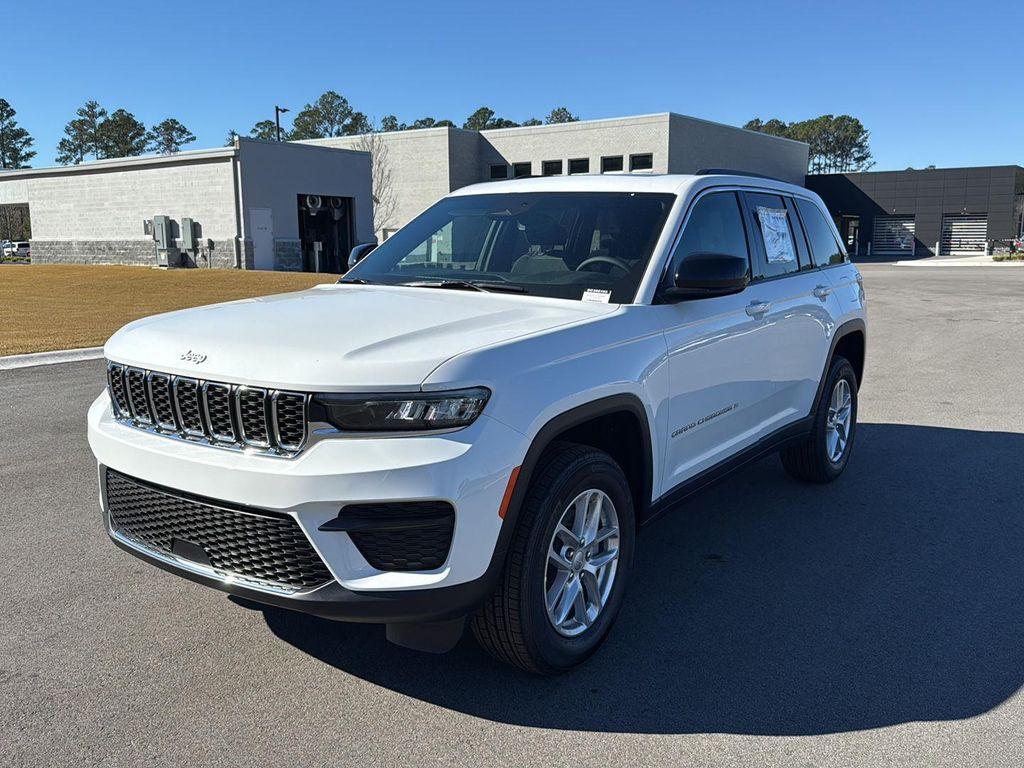 new 2025 Jeep Grand Cherokee car, priced at $32,030
