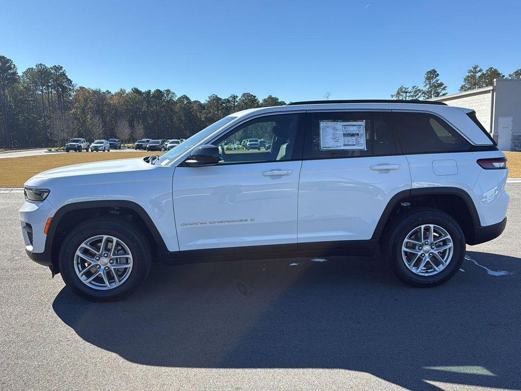 new 2025 Jeep Grand Cherokee car, priced at $32,030