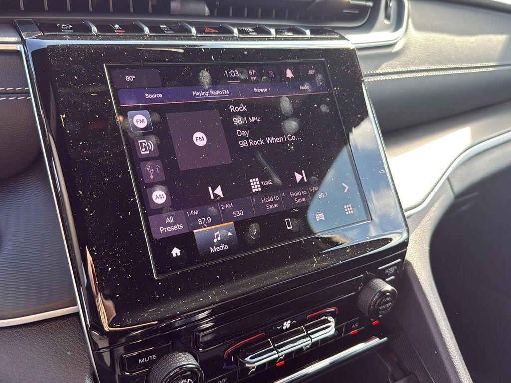 new 2025 Jeep Grand Cherokee car, priced at $32,625