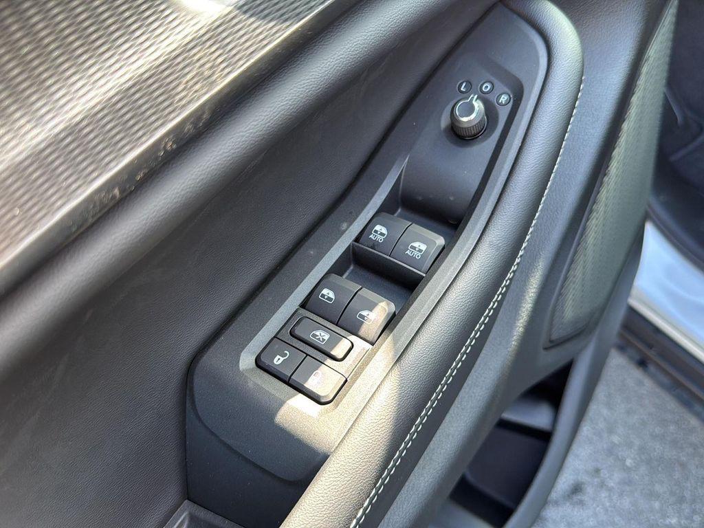 new 2025 Jeep Grand Cherokee car, priced at $32,625