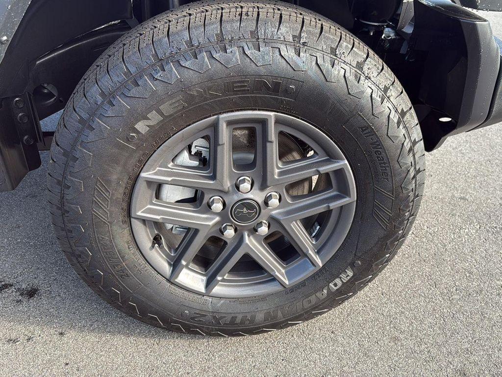 new 2025 Jeep Wrangler car, priced at $37,585