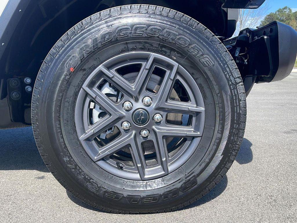 new 2026 Jeep Gladiator car, priced at $45,288