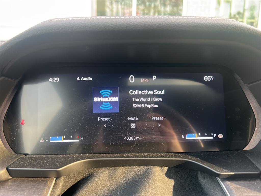 used 2023 Jeep Grand Cherokee car, priced at $31,898