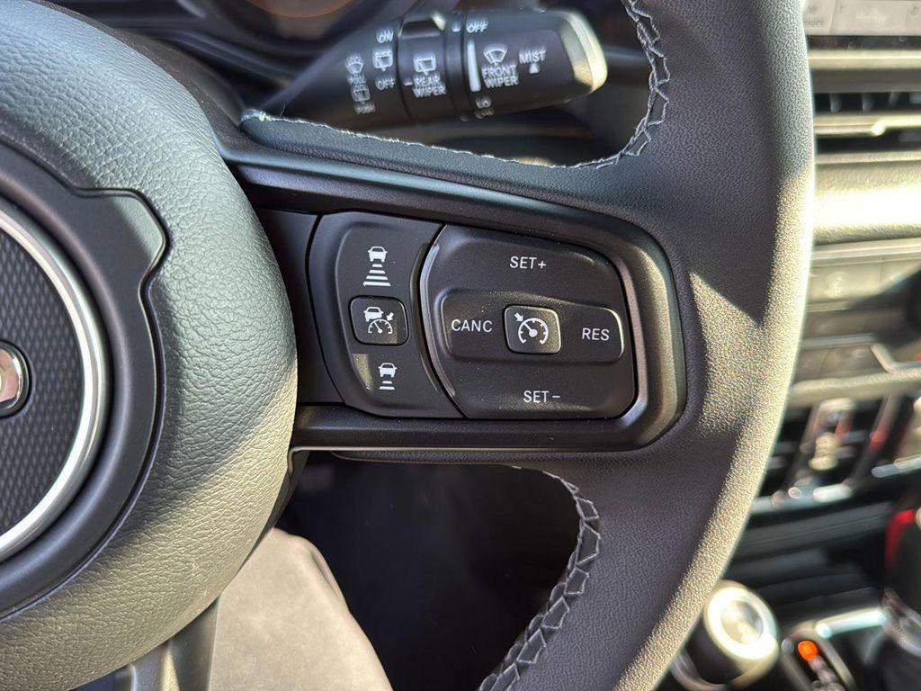 new 2025 Jeep Wrangler car, priced at $41,105