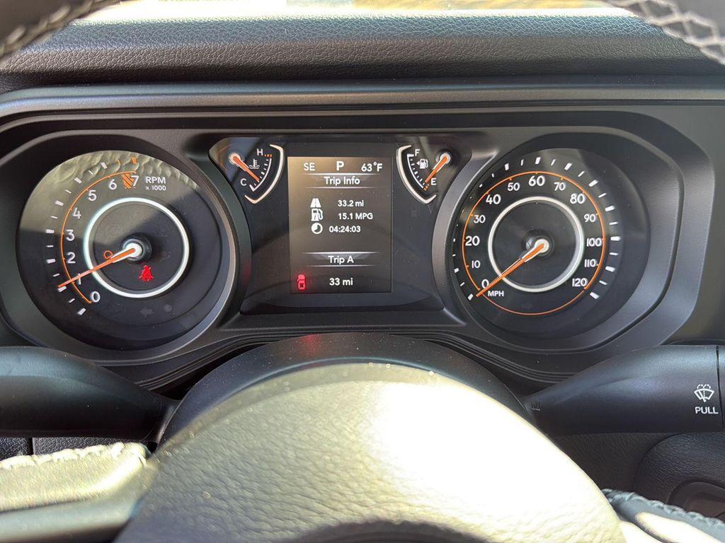 new 2025 Jeep Gladiator car, priced at $39,360