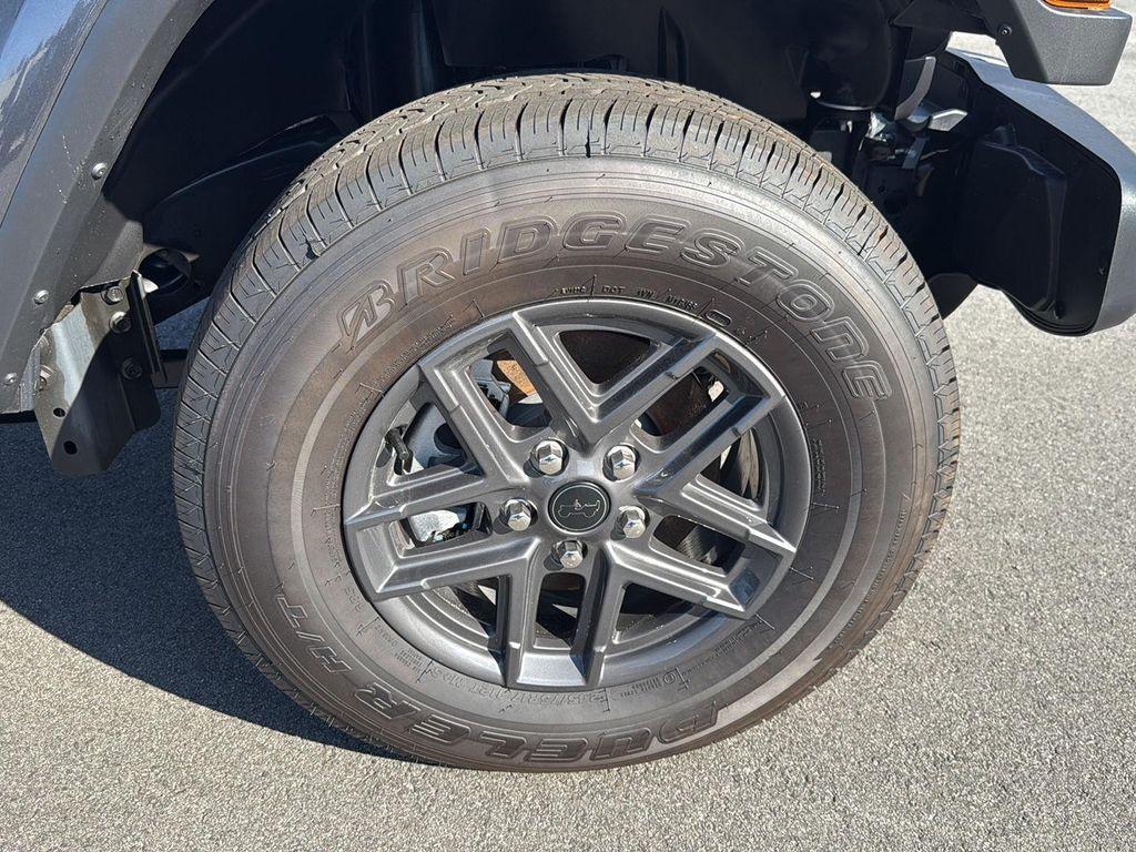 new 2025 Jeep Gladiator car, priced at $39,360