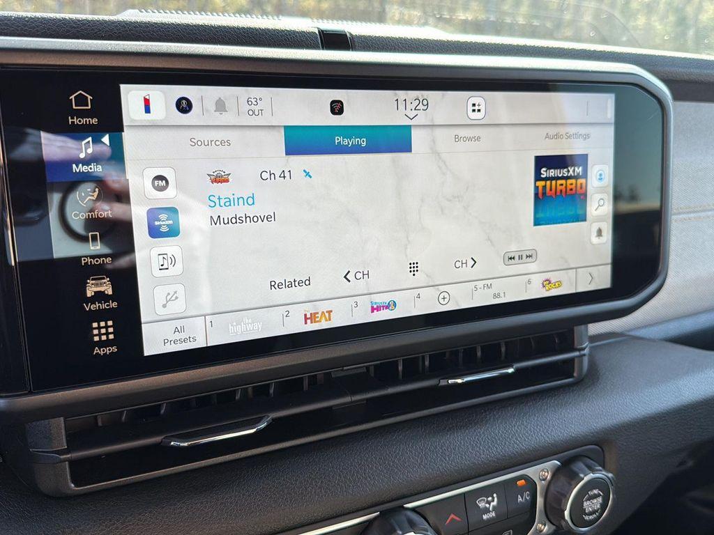 new 2025 Jeep Gladiator car, priced at $39,360