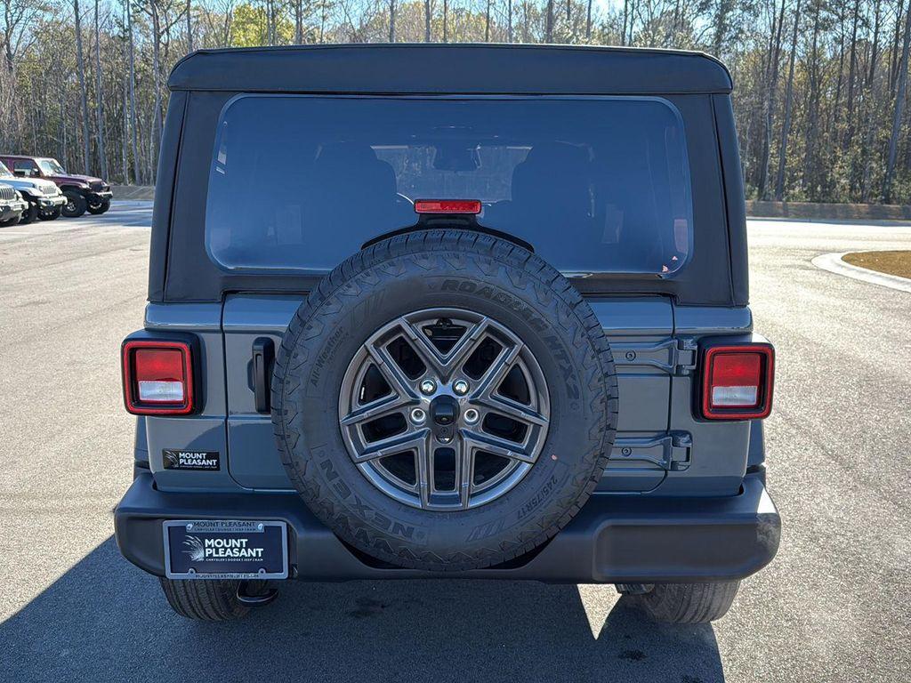 new 2026 Jeep Wrangler car, priced at $41,815