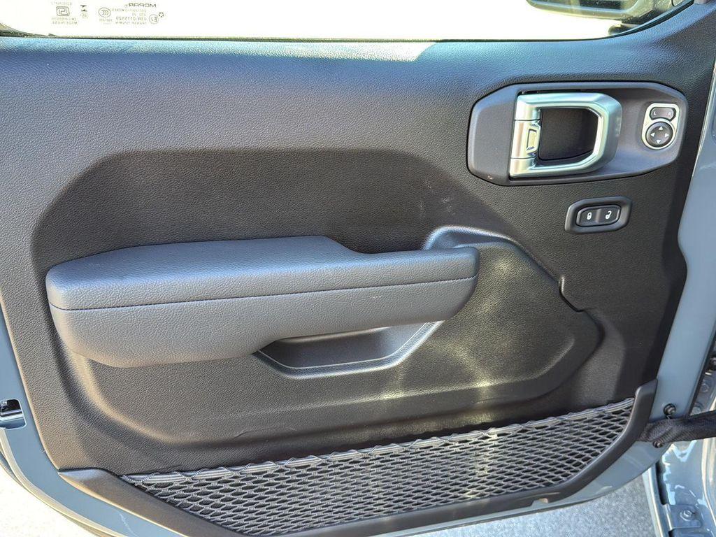 new 2026 Jeep Wrangler car, priced at $41,815