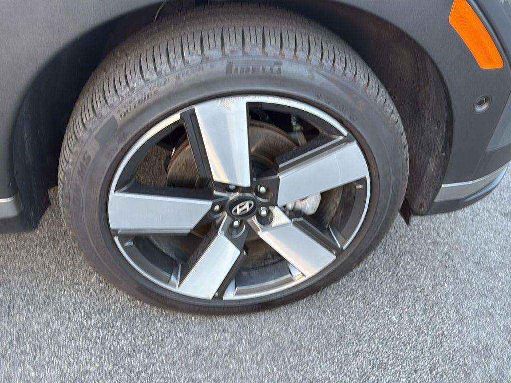 used 2025 Hyundai Santa Fe car, priced at $35,898