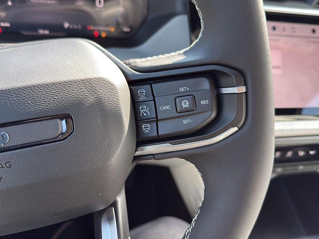 new 2026 Jeep Cherokee car, priced at $39,315