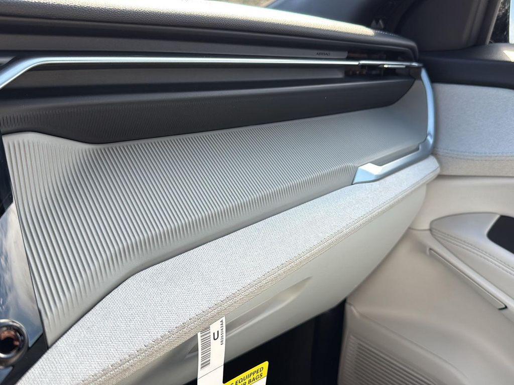 new 2026 Jeep Cherokee car, priced at $39,315