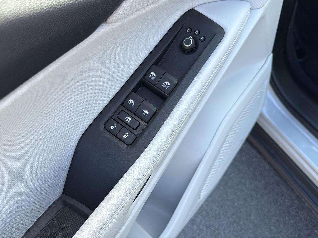 new 2026 Jeep Cherokee car, priced at $39,315