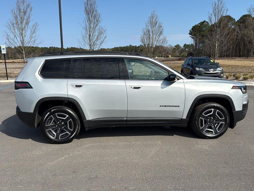 new 2026 Jeep Cherokee car, priced at $39,315