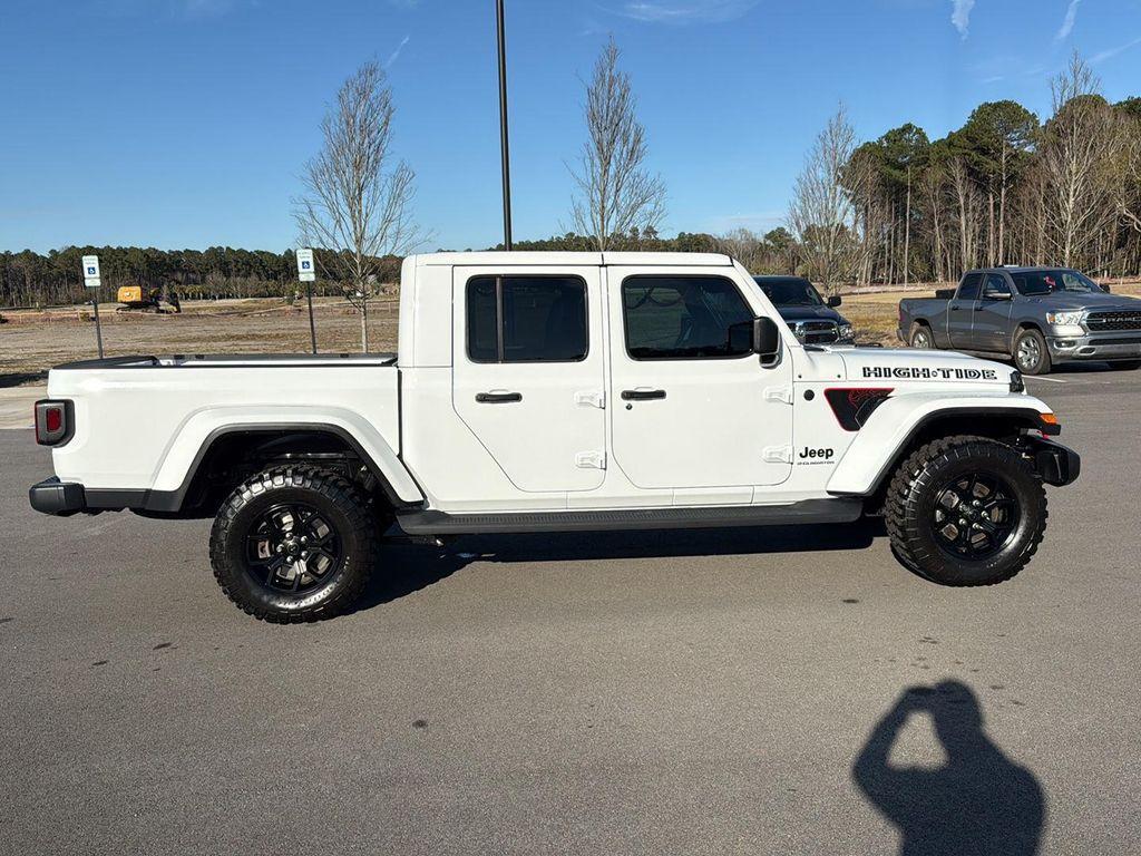 used 2025 Jeep Gladiator car, priced at $40,998
