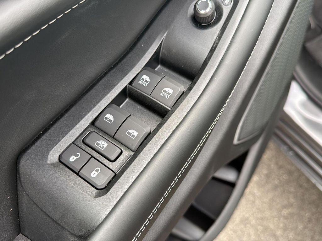 new 2026 Jeep Grand Cherokee car, priced at $53,305