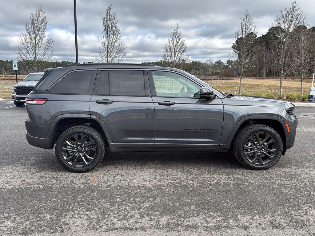 new 2026 Jeep Grand Cherokee car, priced at $53,305