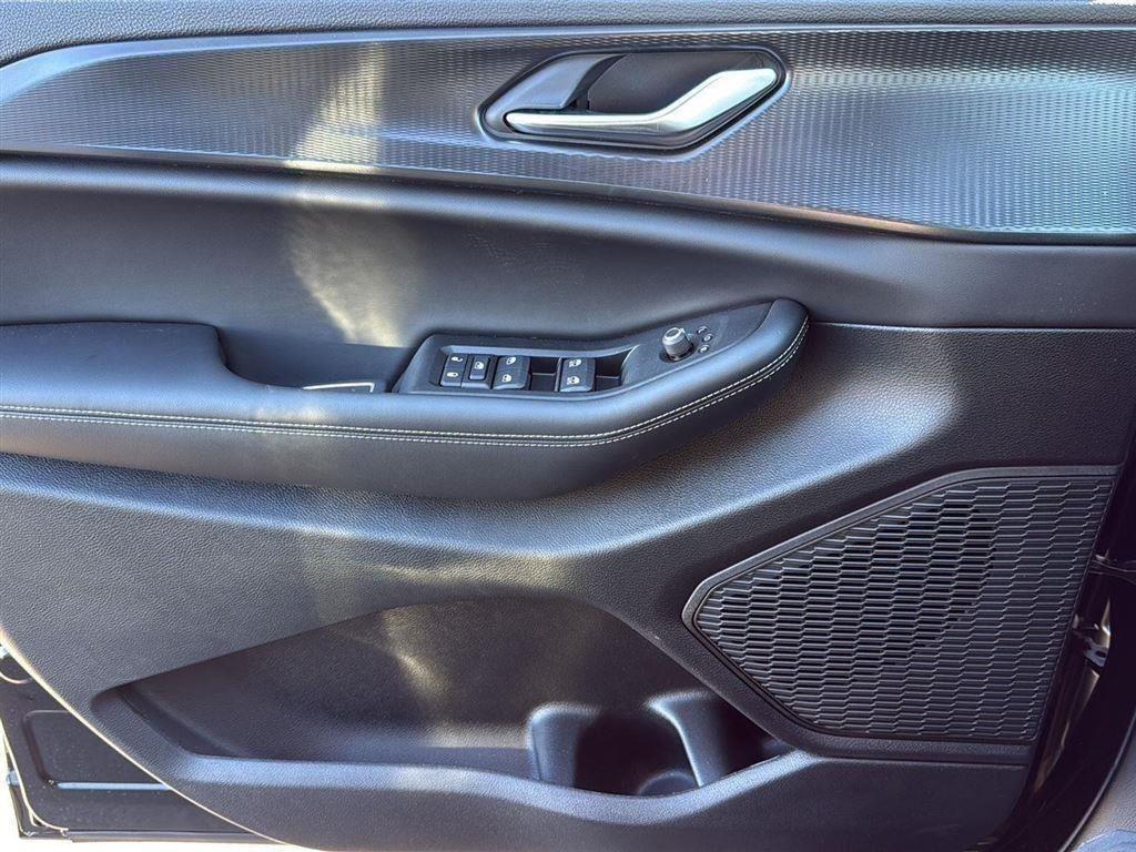 new 2025 Jeep Grand Cherokee car, priced at $32,625