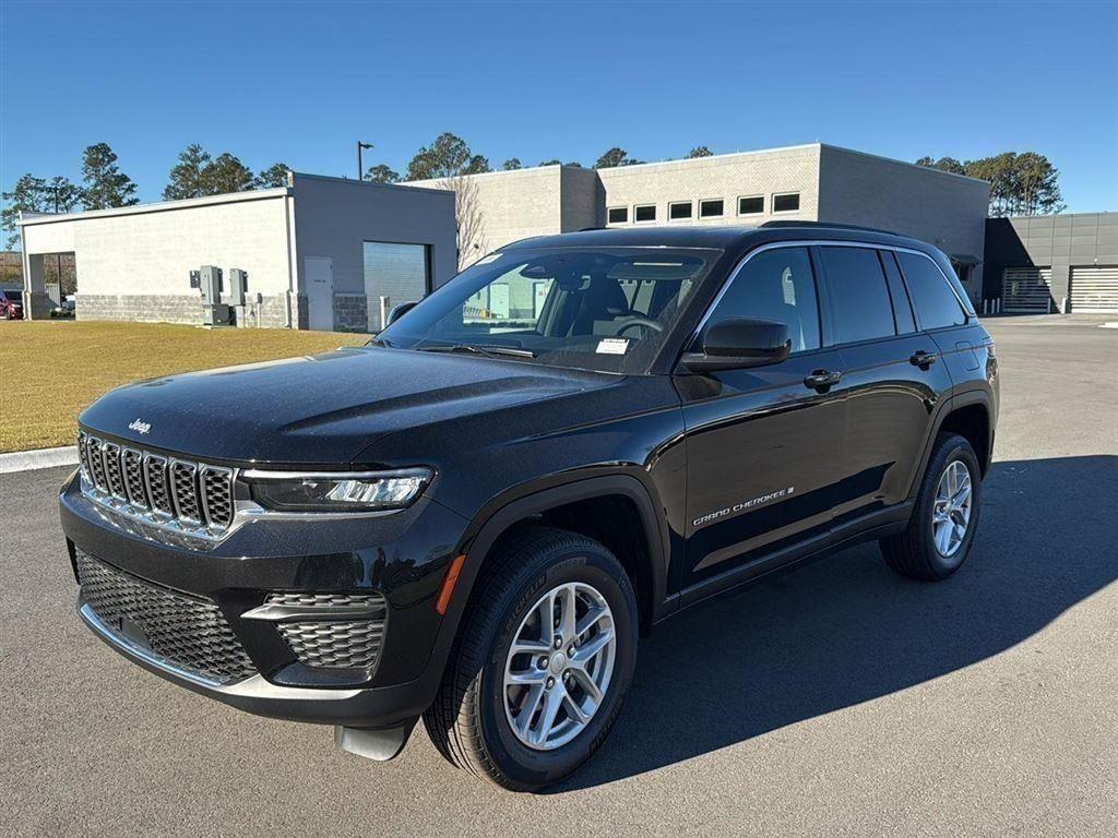 new 2025 Jeep Grand Cherokee car, priced at $32,625