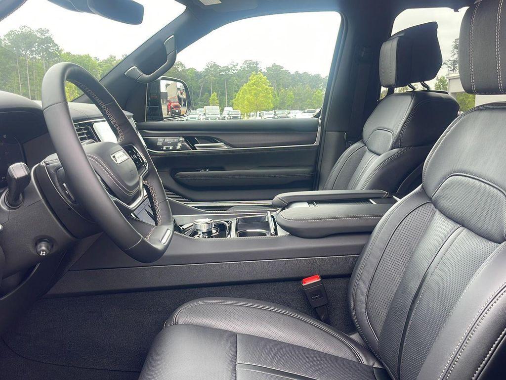 new 2026 Jeep Grand Wagoneer car, priced at $91,771