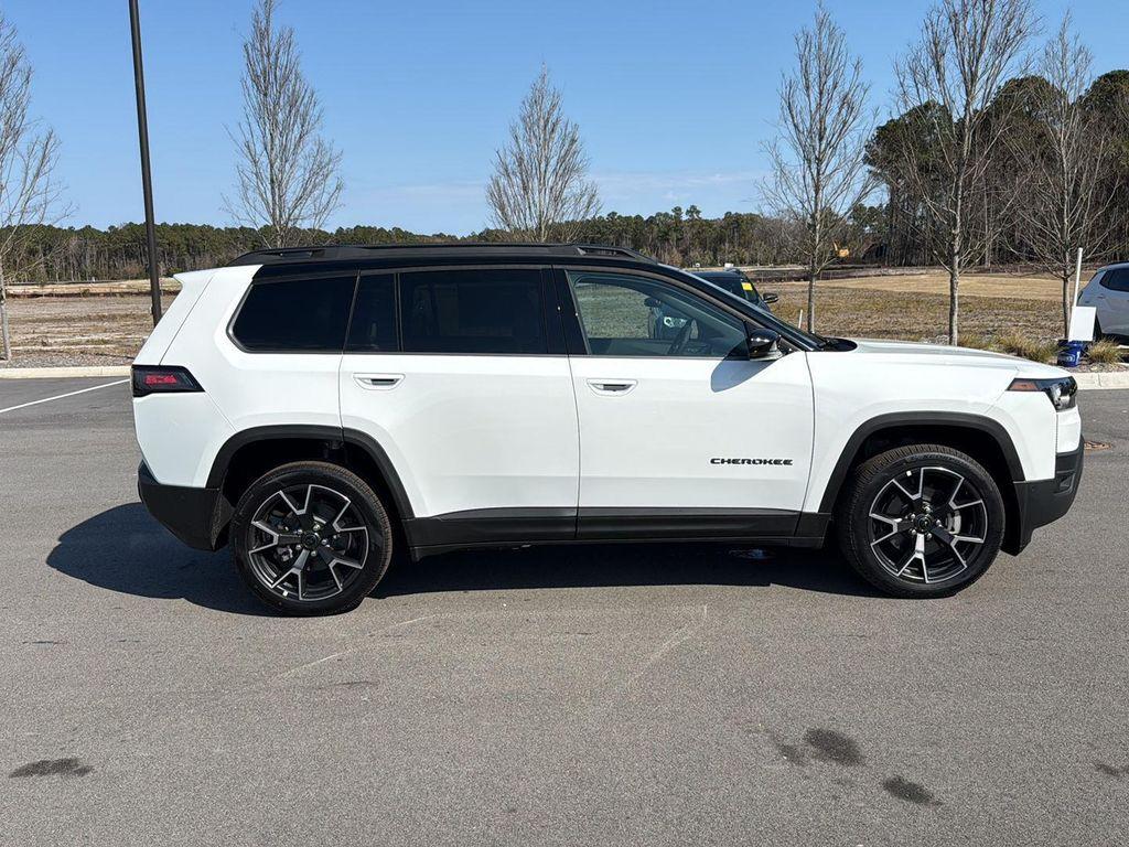 new 2026 Jeep Cherokee car, priced at $43,720