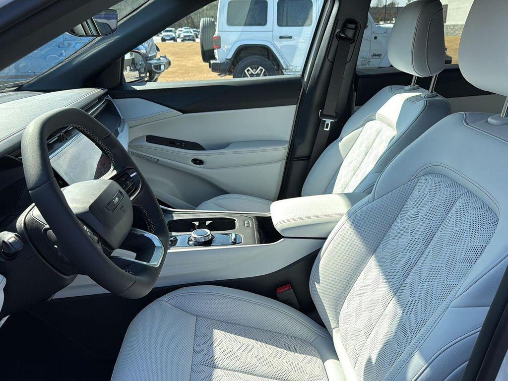 new 2026 Jeep Cherokee car, priced at $43,720