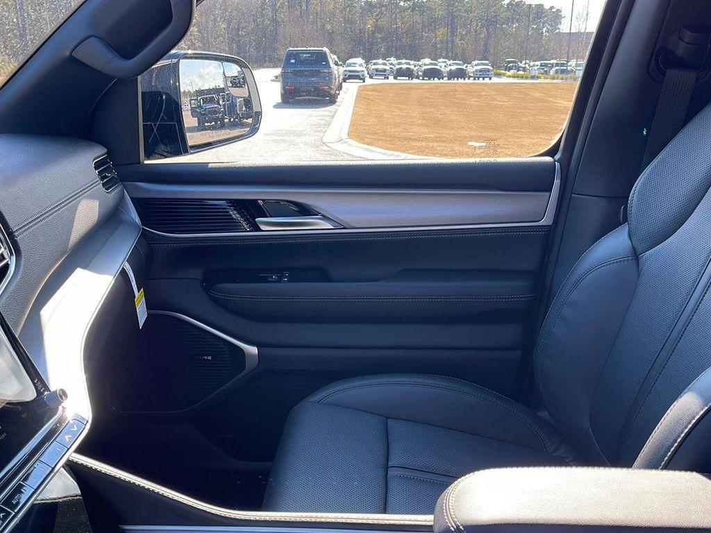 new 2026 Jeep Grand Wagoneer car, priced at $69,060