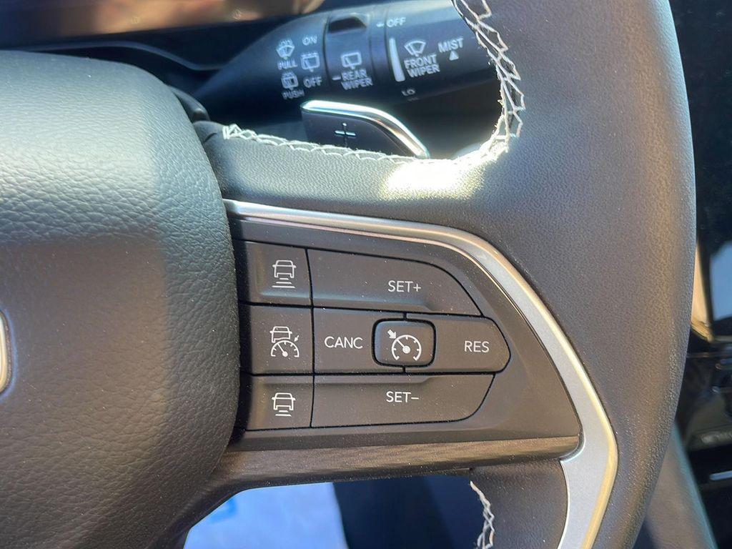 used 2025 Jeep Grand Cherokee L car, priced at $35,950