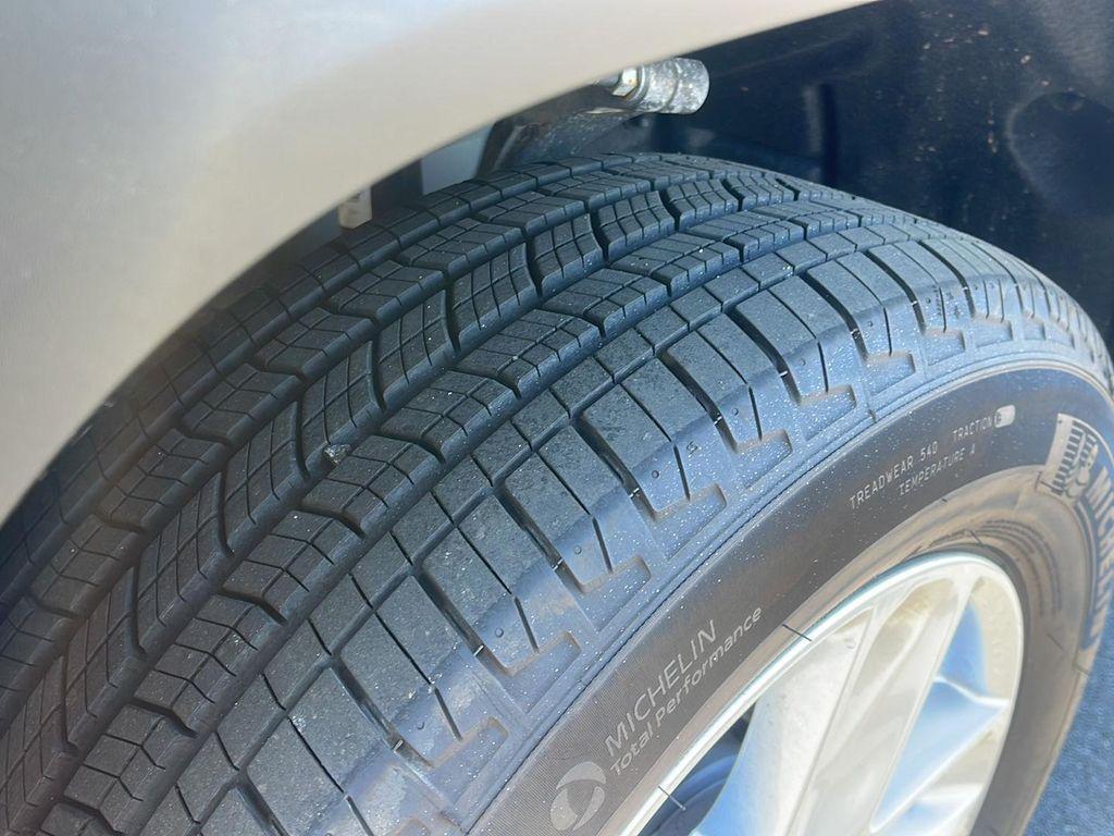 used 2025 Jeep Grand Cherokee L car, priced at $35,950