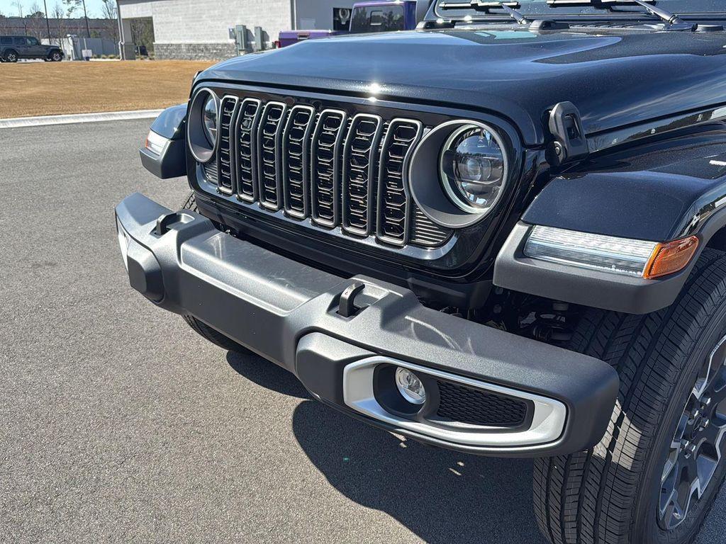 new 2026 Jeep Gladiator car, priced at $51,030