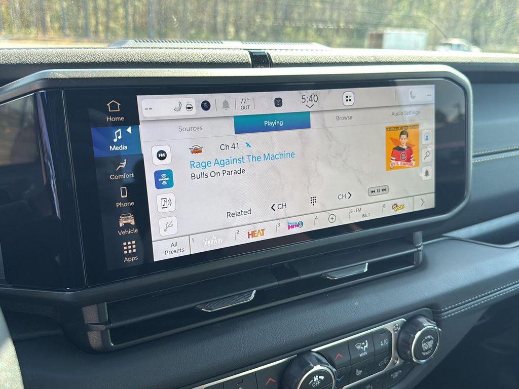 new 2026 Jeep Gladiator car, priced at $51,030