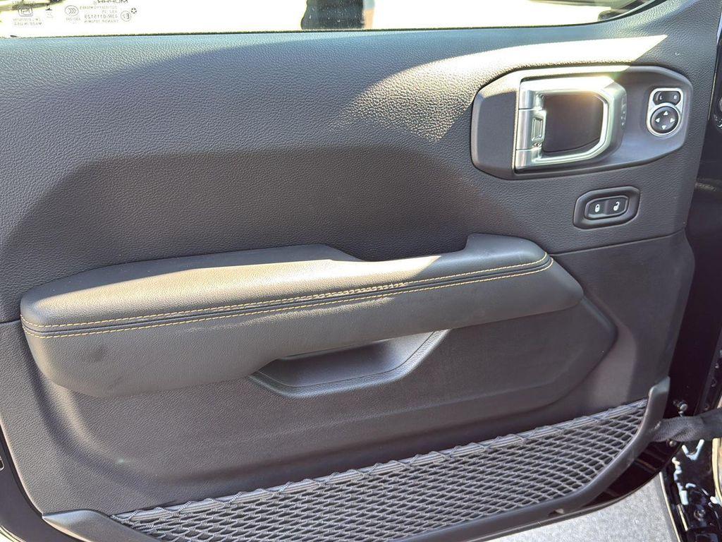 new 2026 Jeep Gladiator car, priced at $51,030