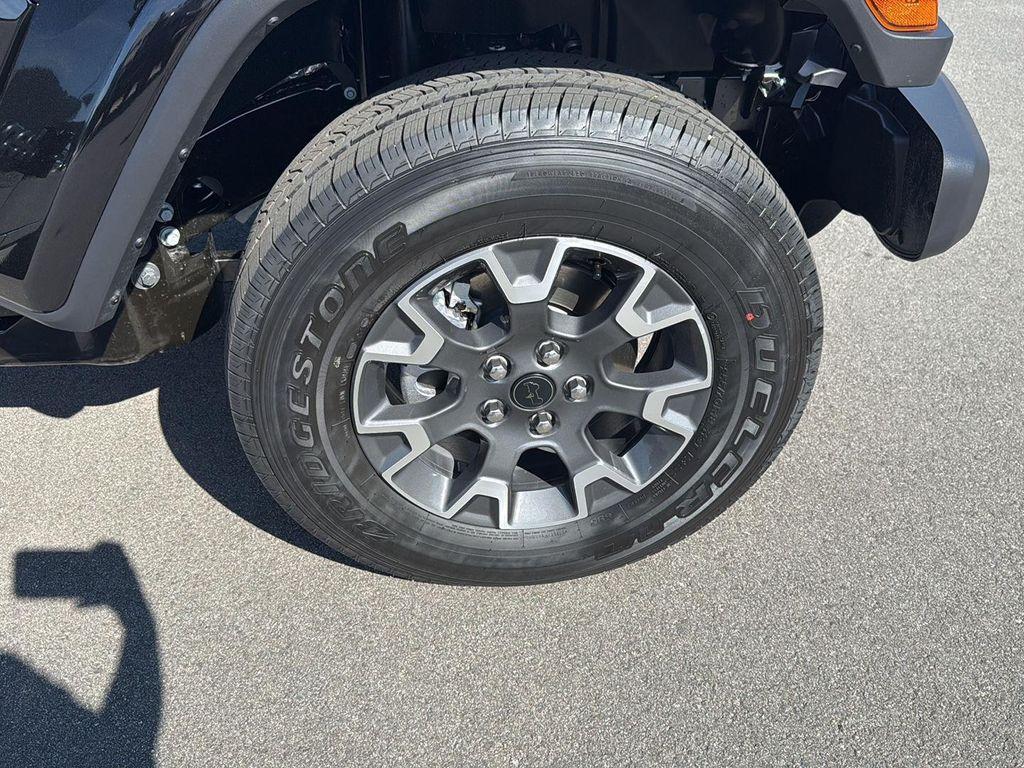 new 2026 Jeep Gladiator car, priced at $51,030