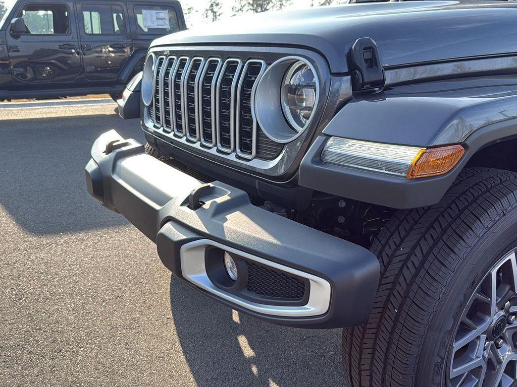 new 2025 Jeep Wrangler car, priced at $46,120