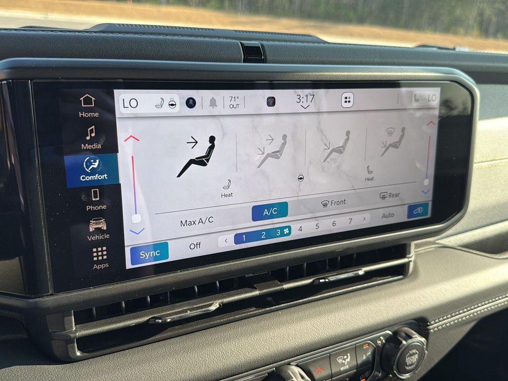 new 2025 Jeep Wrangler car, priced at $46,120