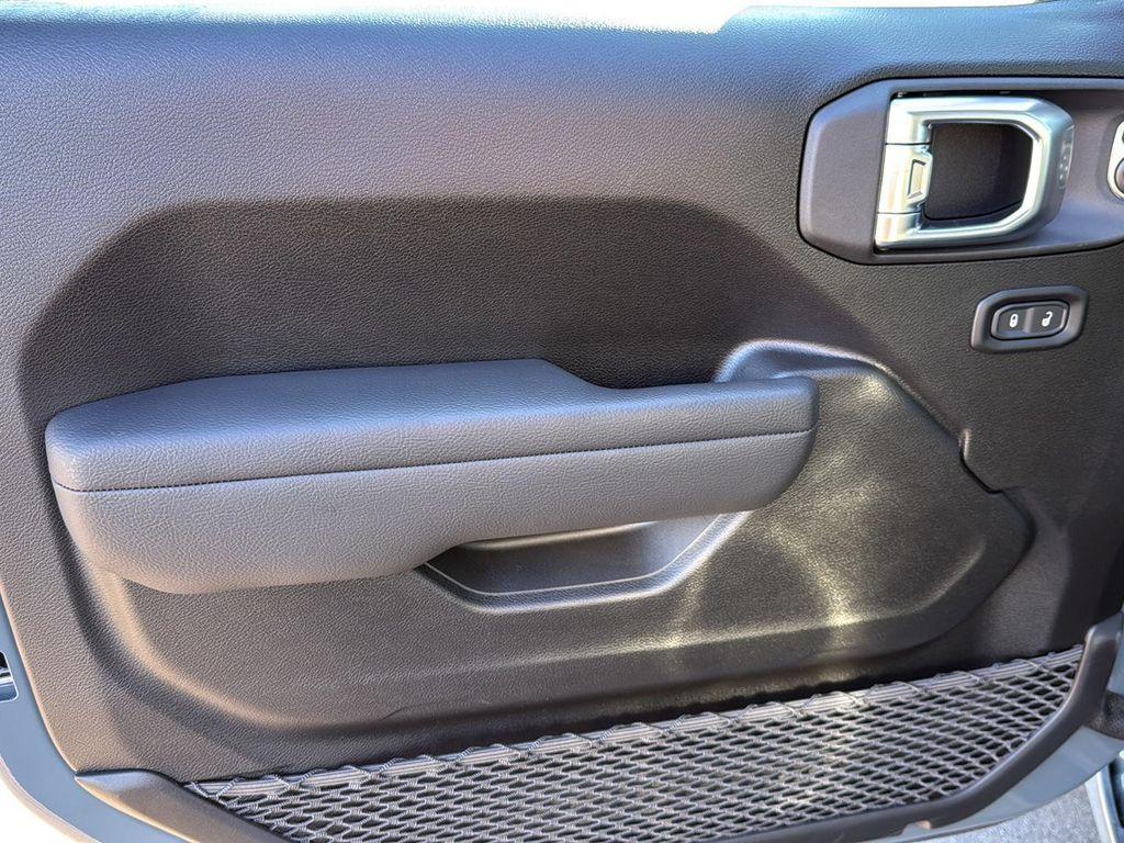 new 2026 Jeep Wrangler car, priced at $43,710