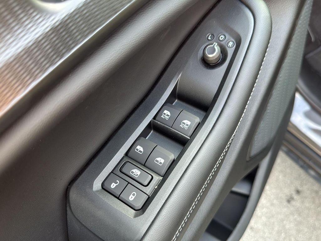 new 2025 Jeep Grand Cherokee L car, priced at $41,875