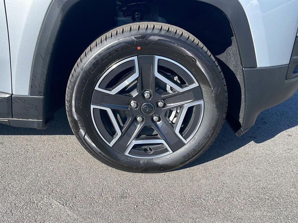 new 2026 Jeep Cherokee car, priced at $40,614