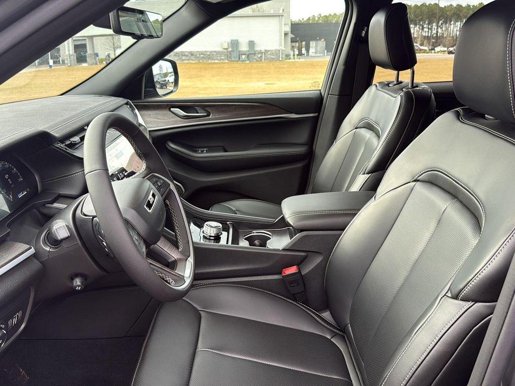 new 2026 Jeep Grand Cherokee car, priced at $48,730