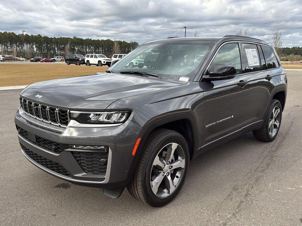 new 2026 Jeep Grand Cherokee car, priced at $48,730