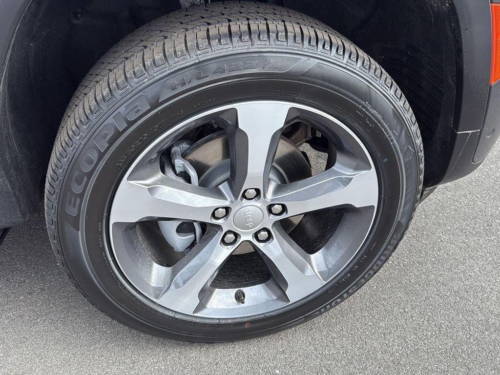 new 2026 Jeep Grand Cherokee car, priced at $48,730