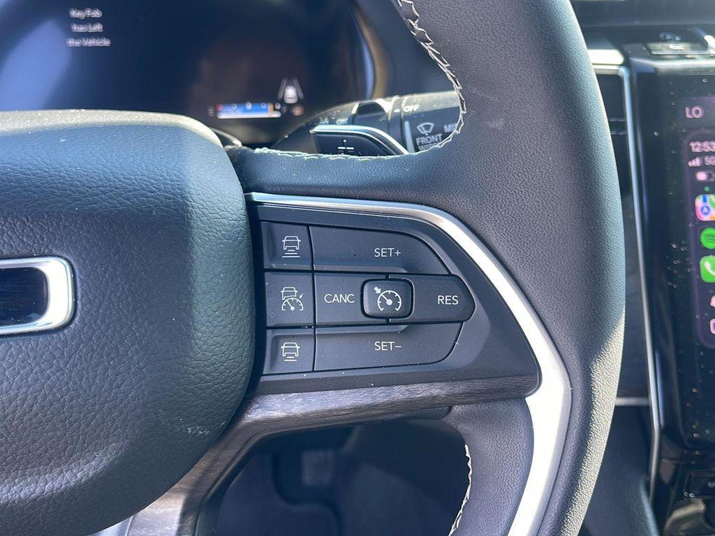 new 2025 Jeep Grand Cherokee car, priced at $37,245